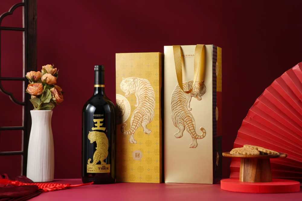 澳虎生肖紀念酒款 1500ml